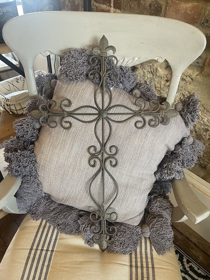 Fleur De Lis Metal Cross