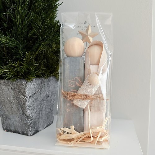 Simple Wooden Nativity Set | Hand-painted | Gift Wrapped